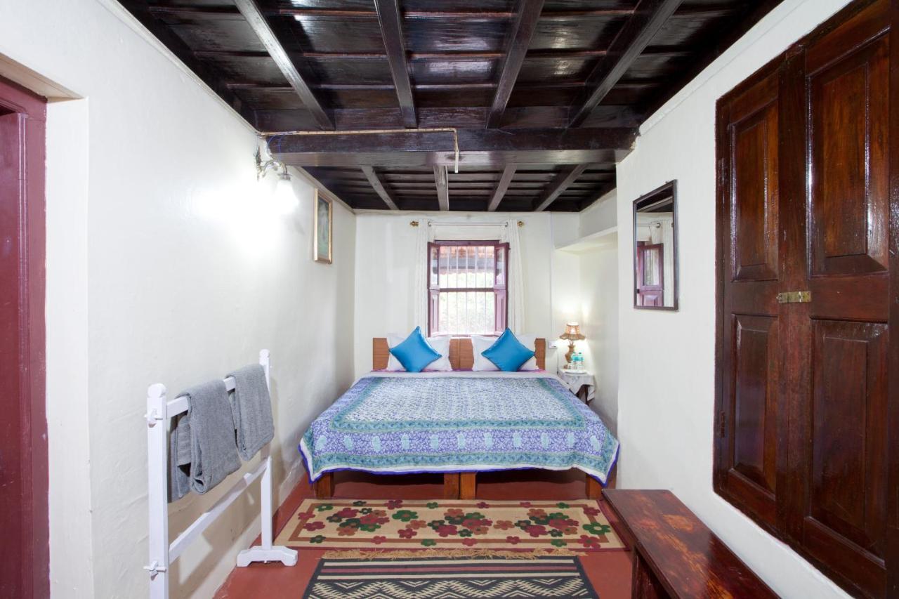 Sardar Bahadur'S Heritage Bungalow Estate Stay Napoklu Esterno foto