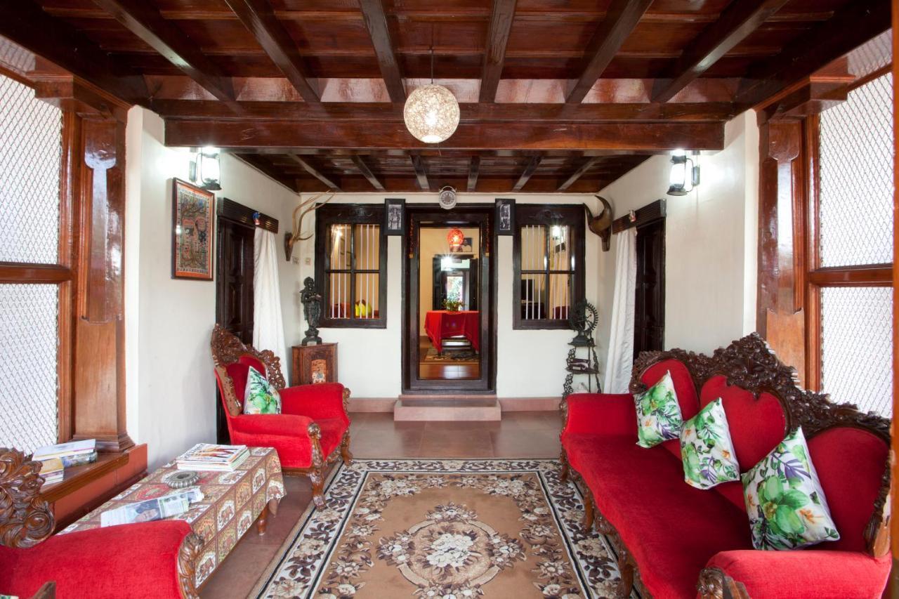 Sardar Bahadur'S Heritage Bungalow Estate Stay Napoklu Esterno foto
