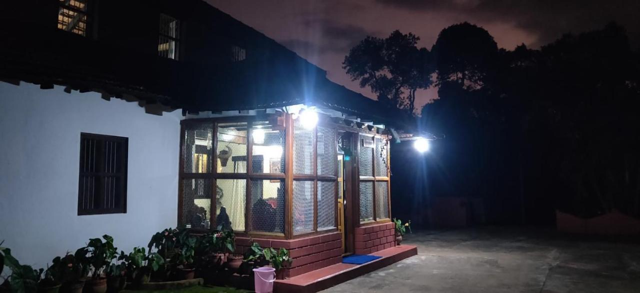 Sardar Bahadur'S Heritage Bungalow Estate Stay Napoklu Esterno foto