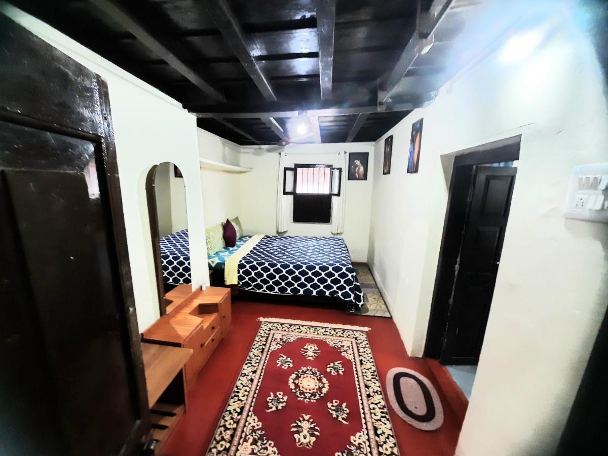 Sardar Bahadur'S Heritage Bungalow Estate Stay Napoklu Esterno foto